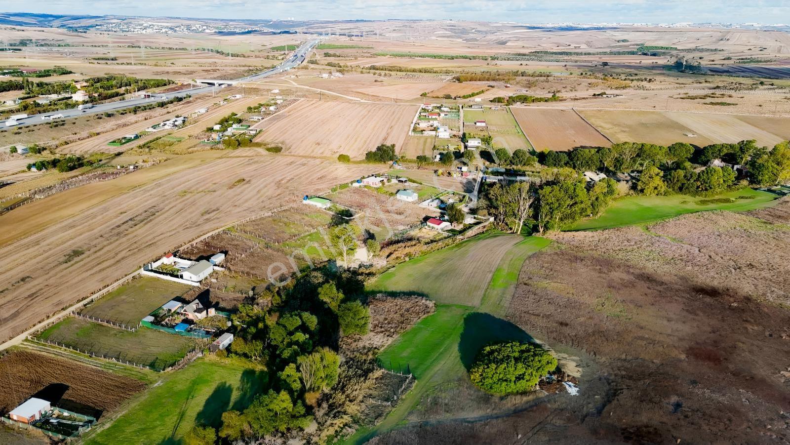 Çatalca İzzettinde 300 M² Kullanımlı, 384 M² Tapu Hisseli Arazi — fotoğraf 16