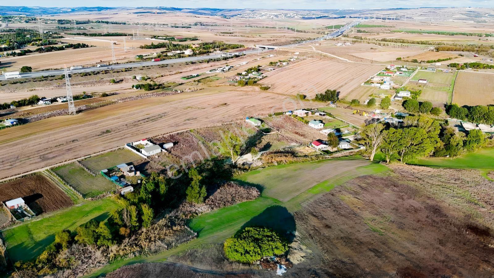 Çatalca İzzettinde 300 M² Kullanımlı, 384 M² Tapu Hisseli Arazi — fotoğraf 17