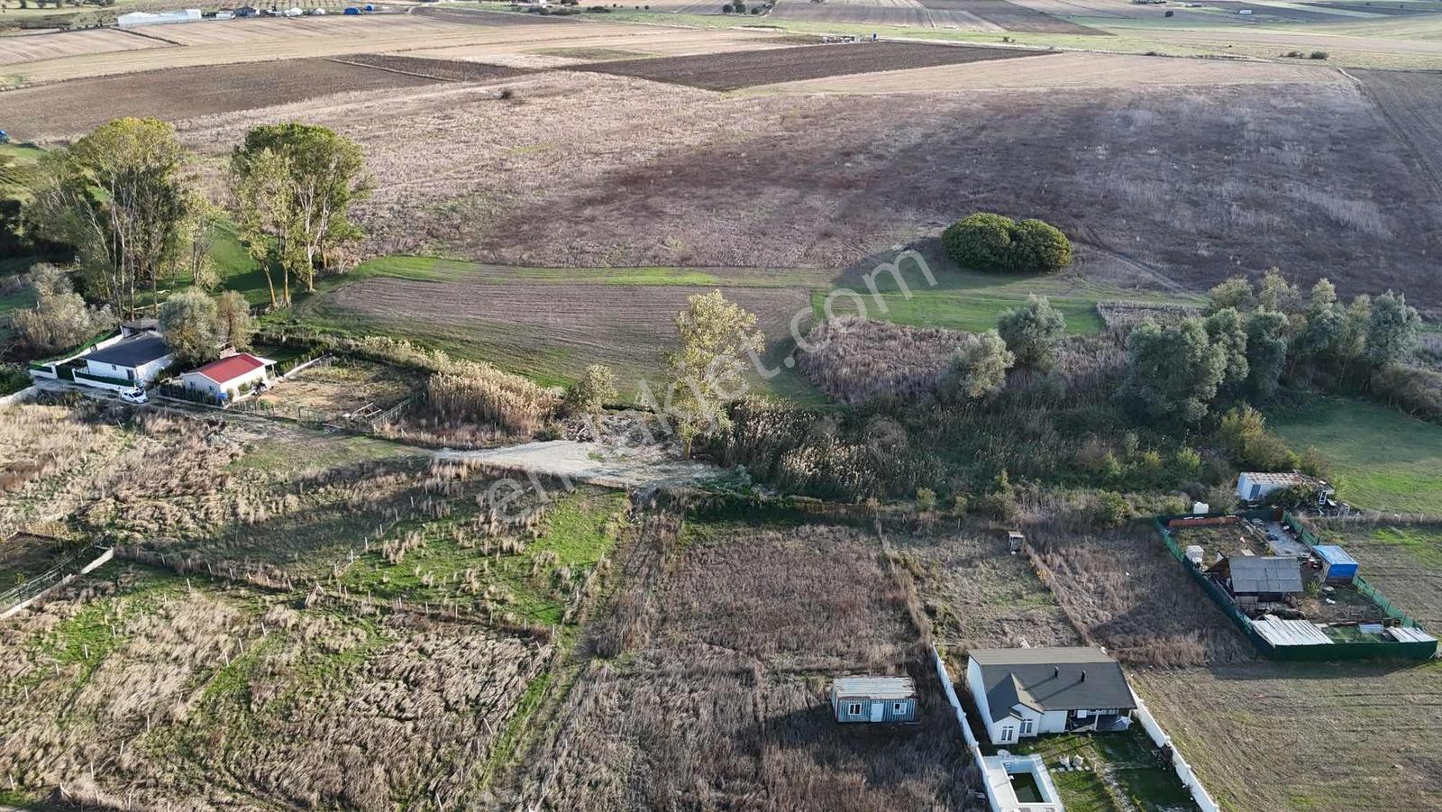 Çatalca İzzettinde 300 M² Kullanımlı, 384 M² Tapu Hisseli Arazi — fotoğraf 25