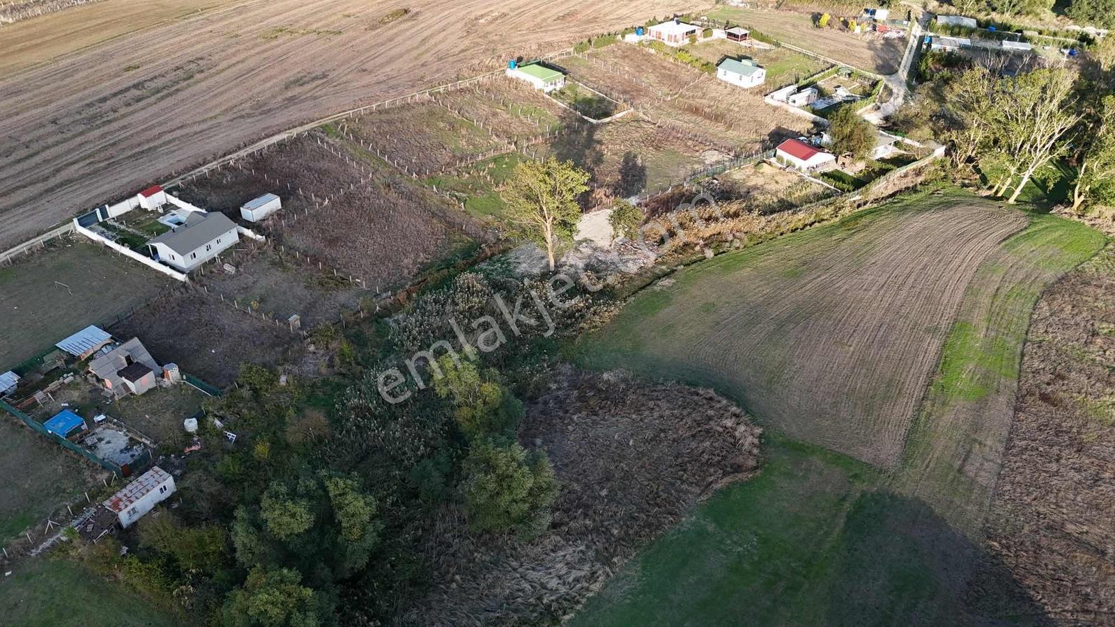 Çatalca İzzettinde 300 M² Kullanımlı, 384 M² Tapu Hisseli Arazi — fotoğraf 31