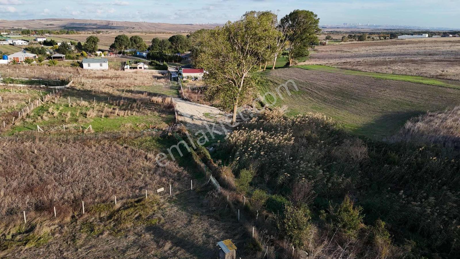 Çatalca İzzettinde 300 M² Kullanımlı, 384 M² Tapu Hisseli Arazi — fotoğraf 32