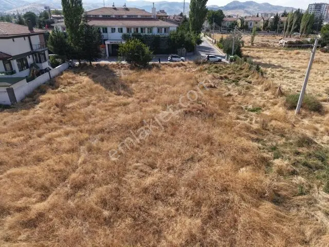 Alihsanpaşada İmarlı Villa Arsası 635 M² — fotoğraf 5
