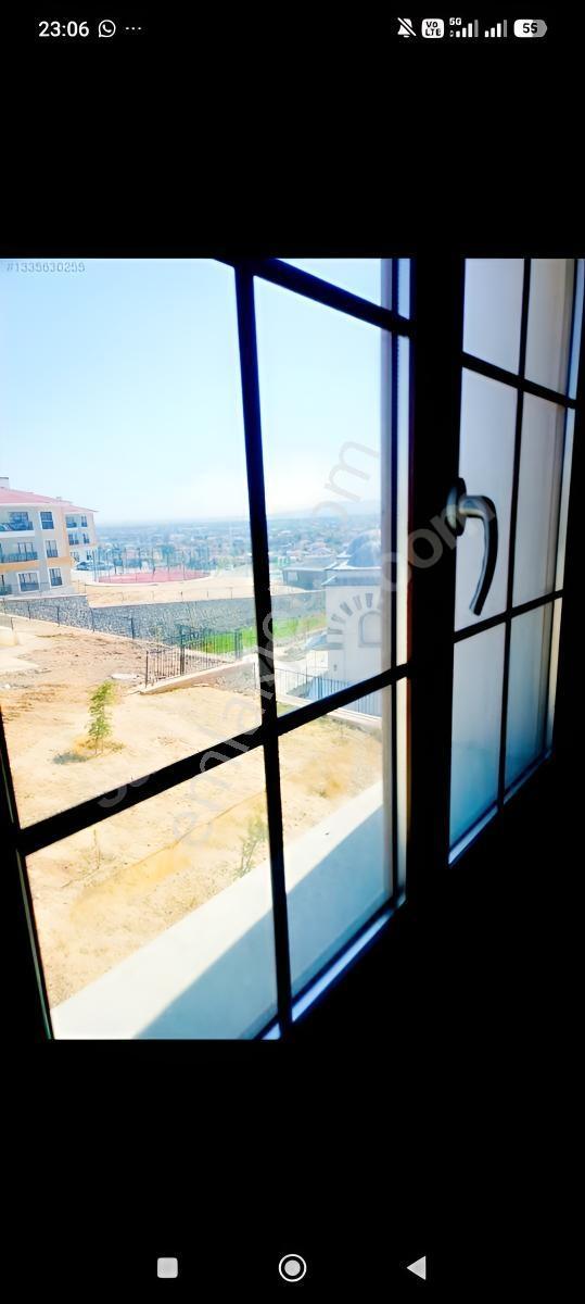 Aka Emlaktan Borçsuz Beybes Tokide Satılık 2+1arakat Taputeslim — fotoğraf 6