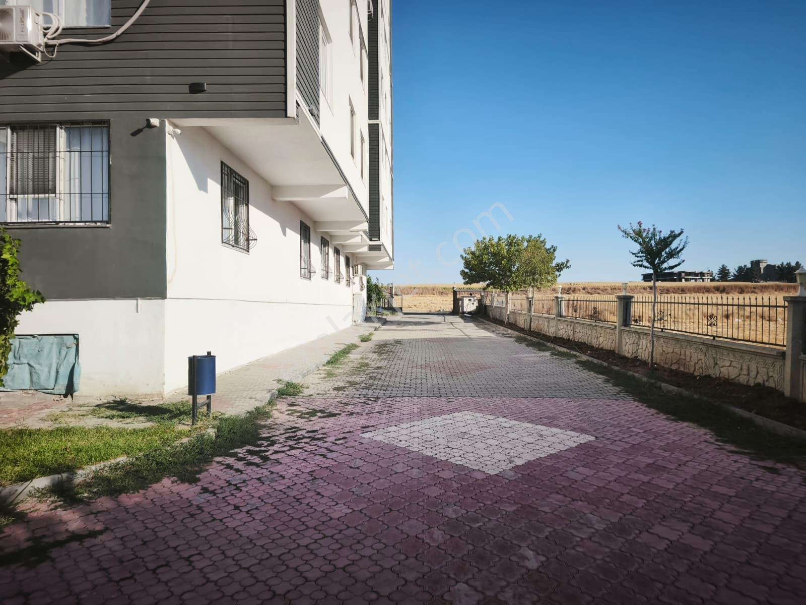 Rezidans Düğün Salonu Arkası Satılı 4+1 Ara Kat Daire — fotoğraf 9