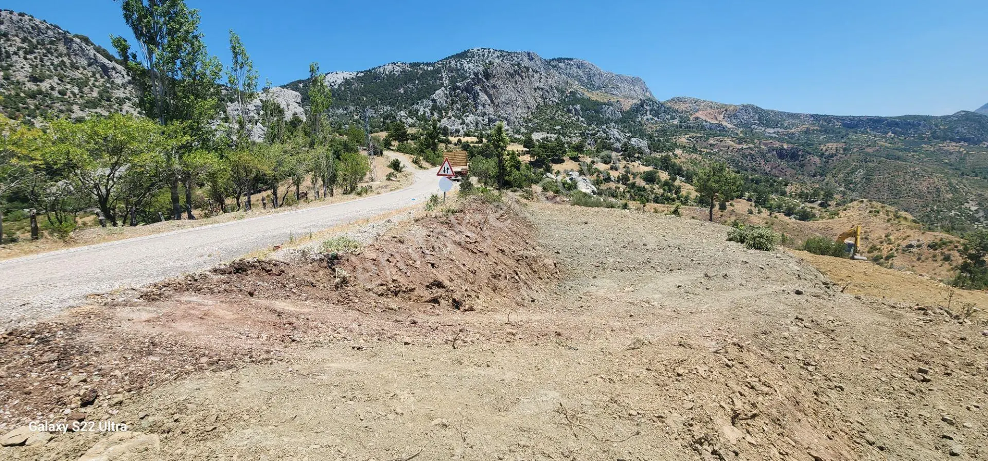 Antalya Akseki Kepez Köyünde Satılık Asfalt Cepheli Tarla Manavgat45 Km Kaçmaz