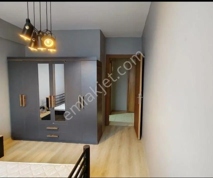 Emlak72'den İstanbul Küçükçekmece Göl Manzaralı Satılık Daire — fotoğraf 4