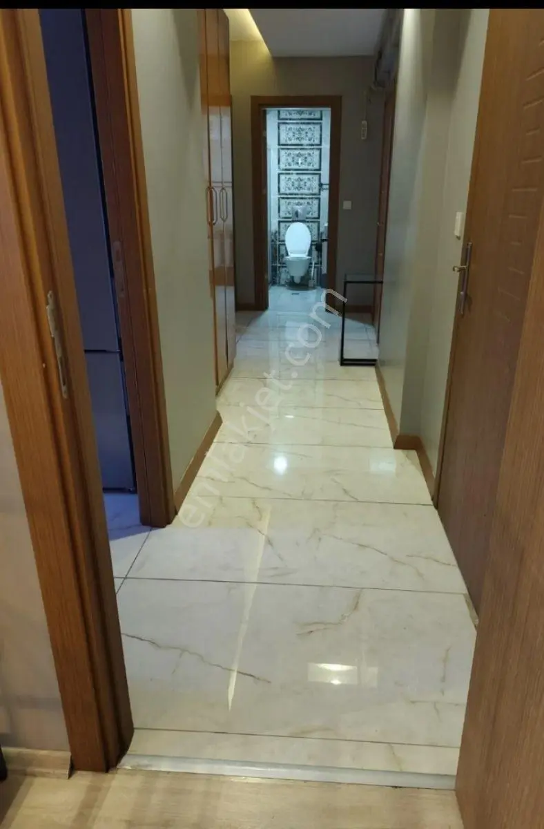 Emlak72'den İstanbul Küçükçekmece Göl Manzaralı Satılık Daire — fotoğraf 7