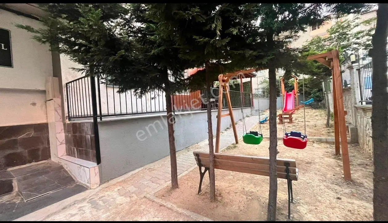 Emlak72'den İstanbul Küçükçekmece Göl Manzaralı Satılık Daire — fotoğraf 10