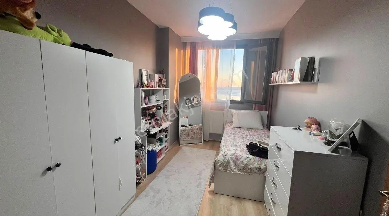 Emlak72'den İstanbul Küçükçekmece Göl Manzaralı Satılık Daire — fotoğraf 29