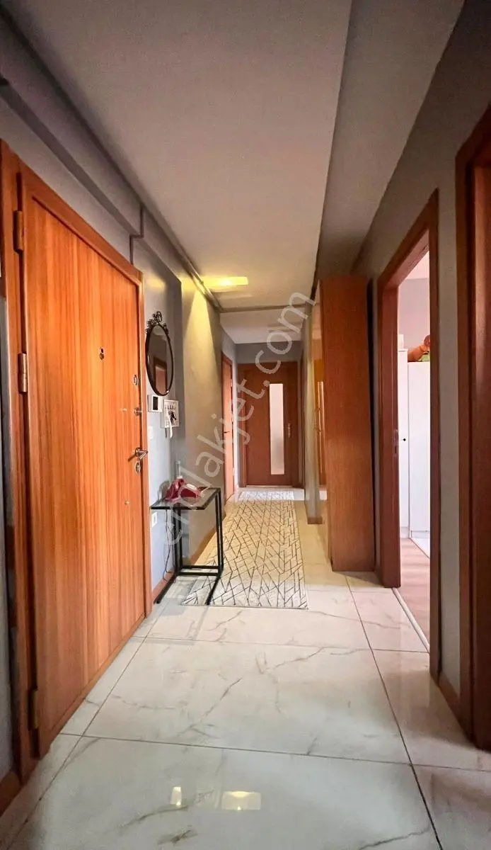 Emlak72'den İstanbul Küçükçekmece Göl Manzaralı Satılık Daire — fotoğraf 30