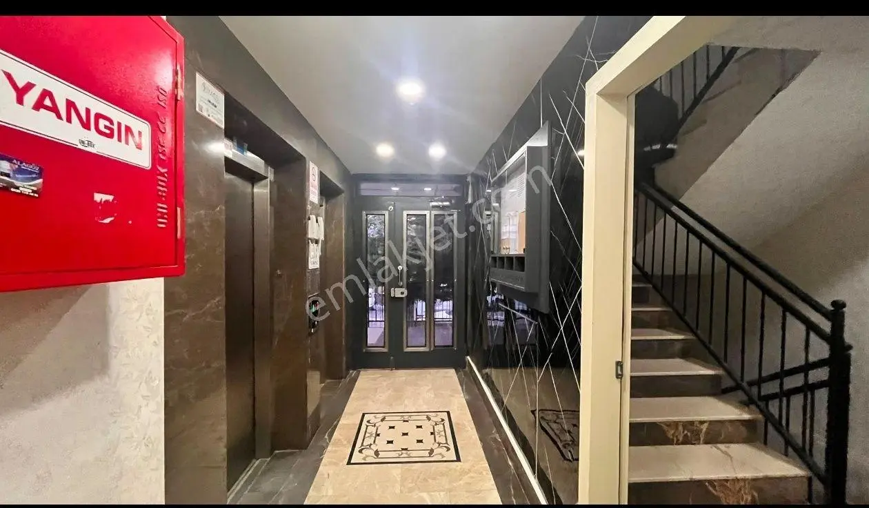 Emlak72'den İstanbul Küçükçekmece Göl Manzaralı Satılık Daire — fotoğraf 33