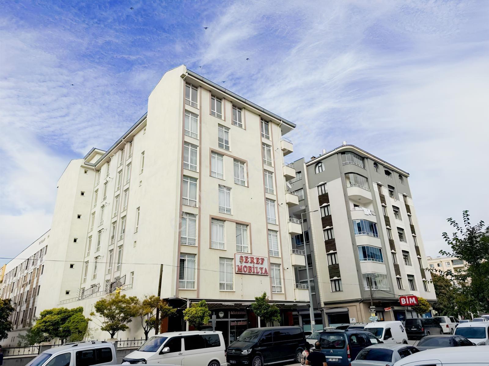 Şerefiye Mahallesinde Satılık 1+1 Daire — fotoğraf 4