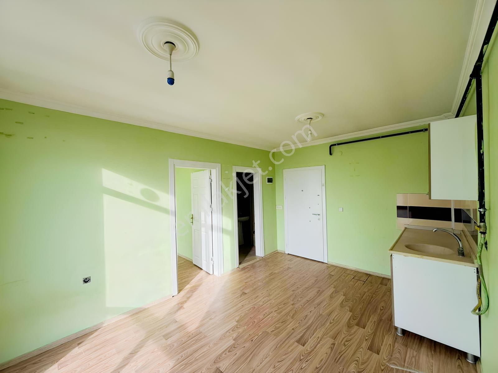 Şerefiye Mahallesinde Satılık 1+1 Daire — fotoğraf 17