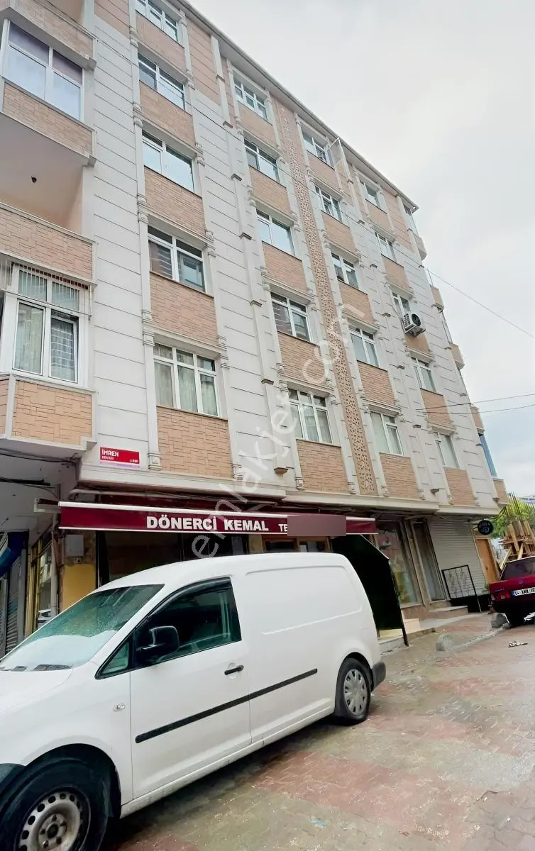 Emlak 72'den Yenibosna'da 140 M2 Teraslı 2+1 Satılık Daire — fotoğraf 22
