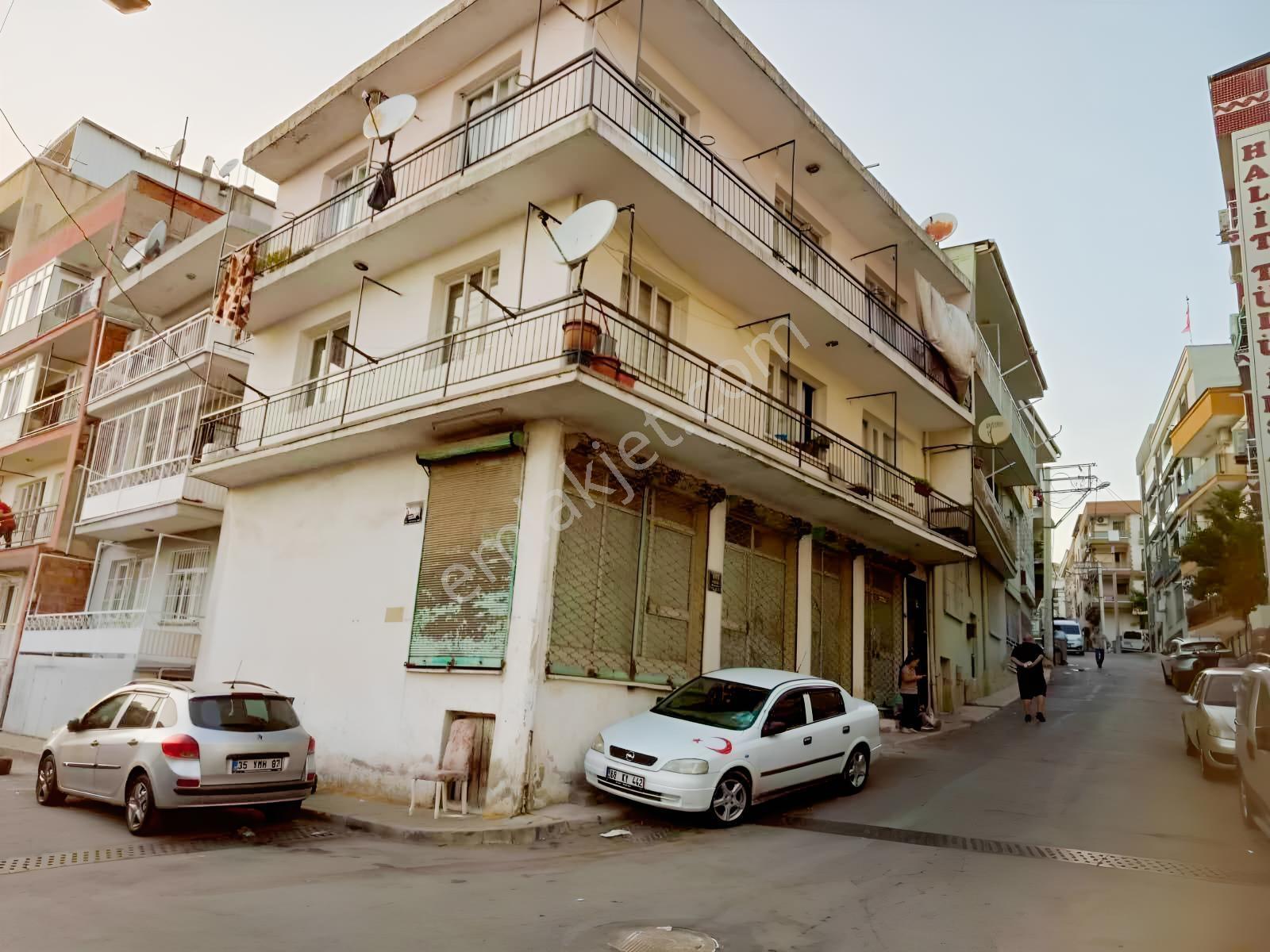 Karabağlar Refetbele Mahallesi Satılık 3 Katlı Bina Zemin İş Yer — fotoğraf 2