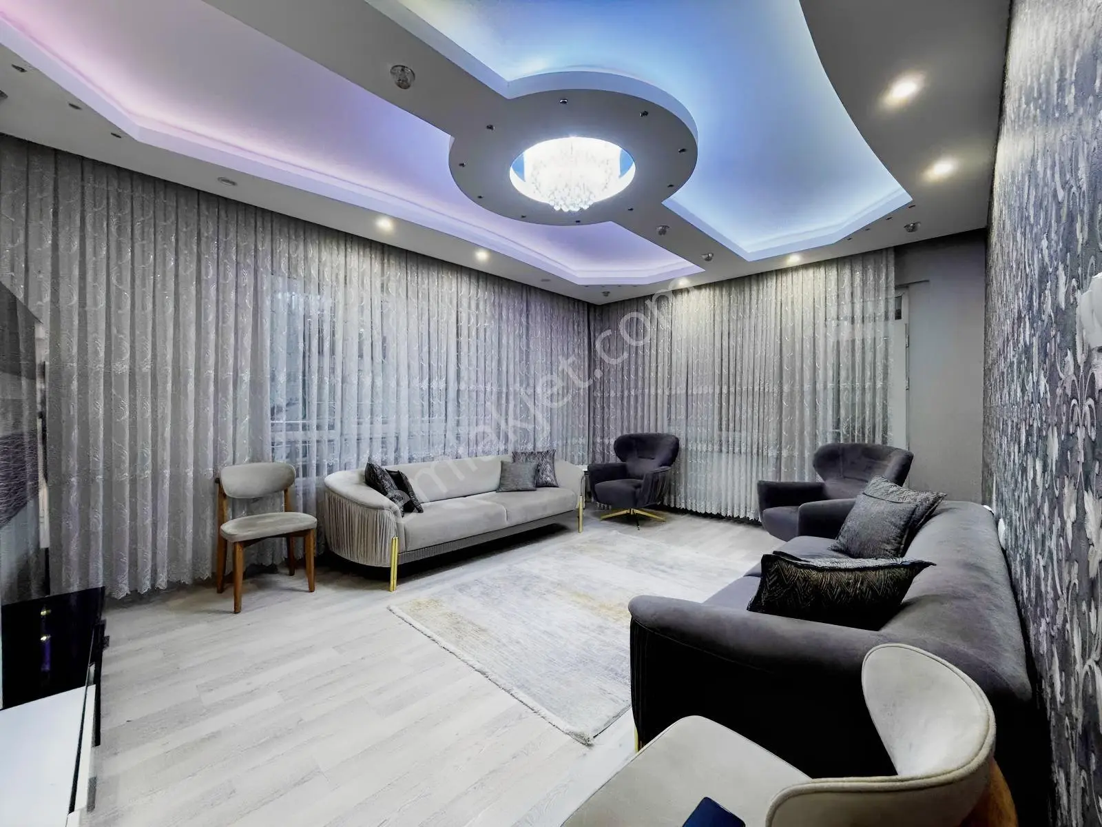 *Çbn Den 2,5+1 Şehir Hastanesi Karşısında Satılık Daire*
