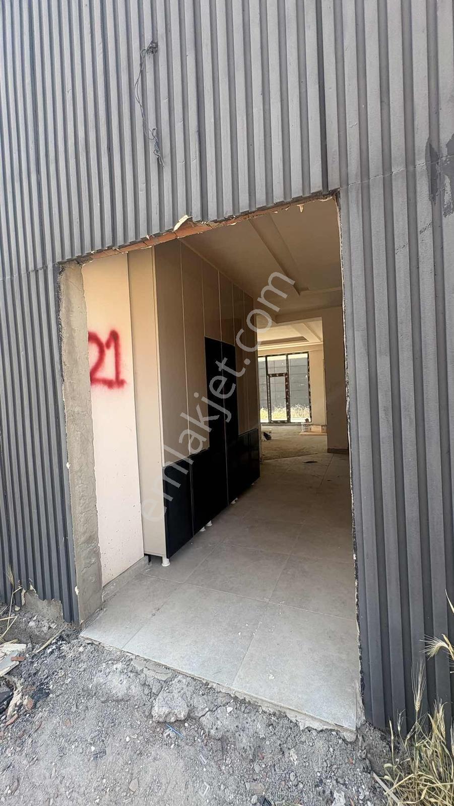 Emlak 72'den Kıra Dağı Hasan Paşa Sitesinde Satılık 4+1 Villa — fotoğraf 4