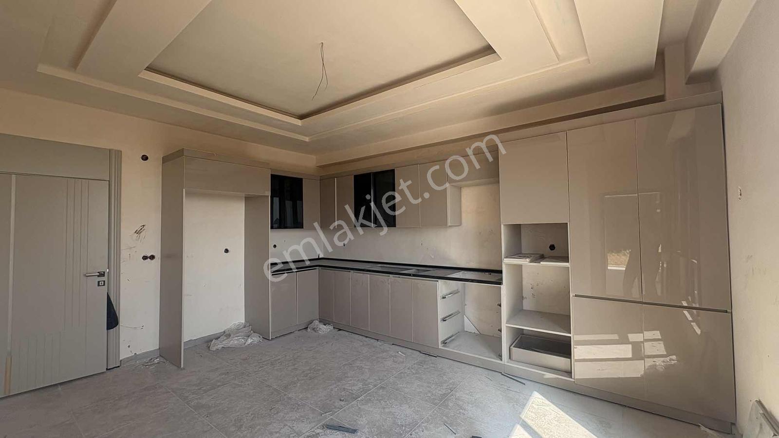 Emlak 72'den Kıra Dağı Hasan Paşa Sitesinde Satılık 4+1 Villa — fotoğraf 14