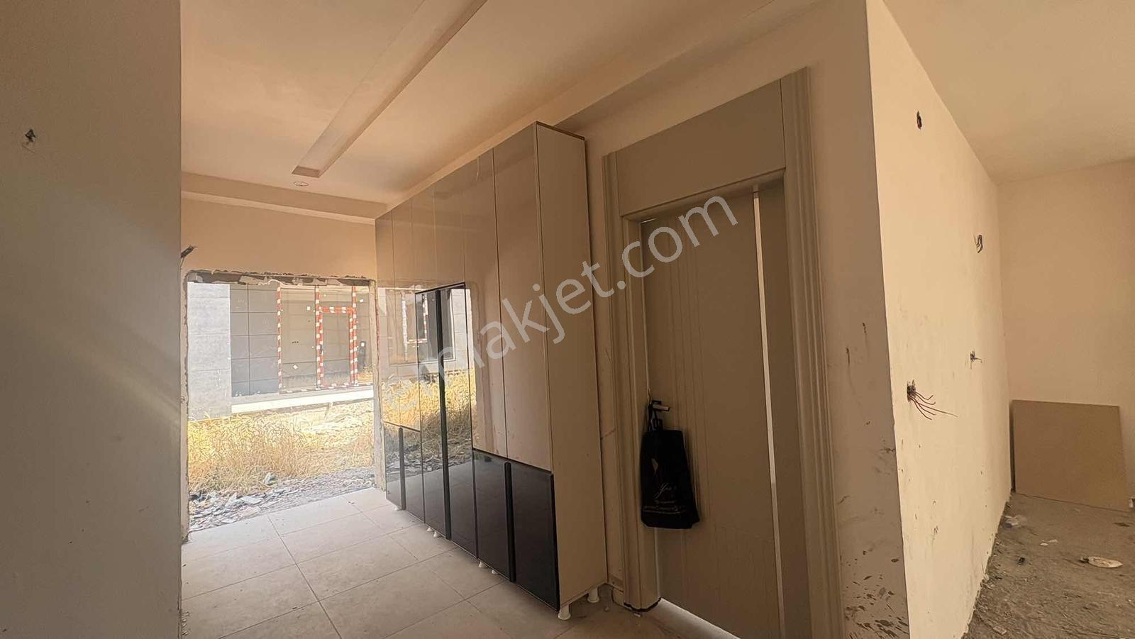 Emlak 72'den Kıra Dağı Hasan Paşa Sitesinde Satılık 4+1 Villa — fotoğraf 17