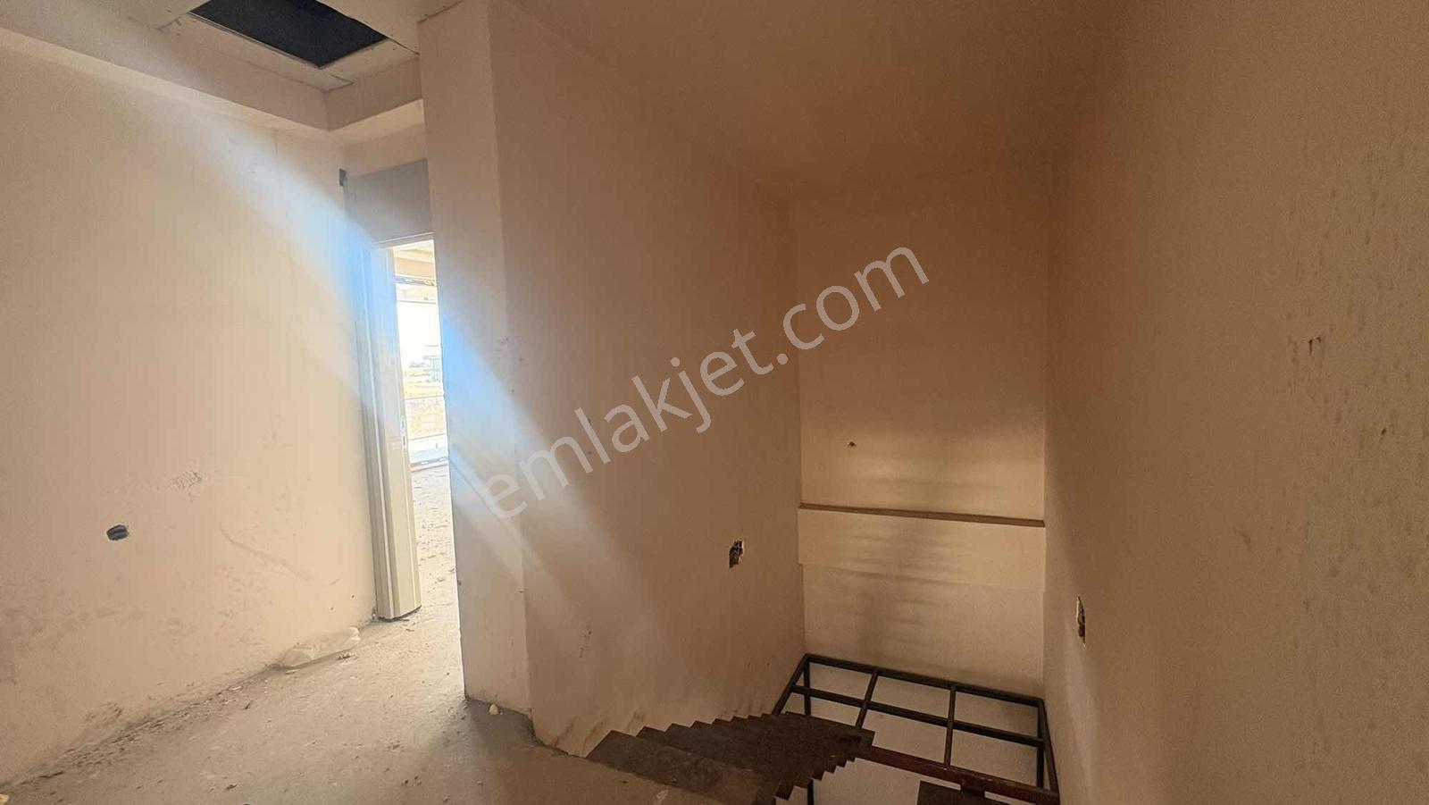 Emlak 72'den Kıra Dağı Hasan Paşa Sitesinde Satılık 4+1 Villa — fotoğraf 22