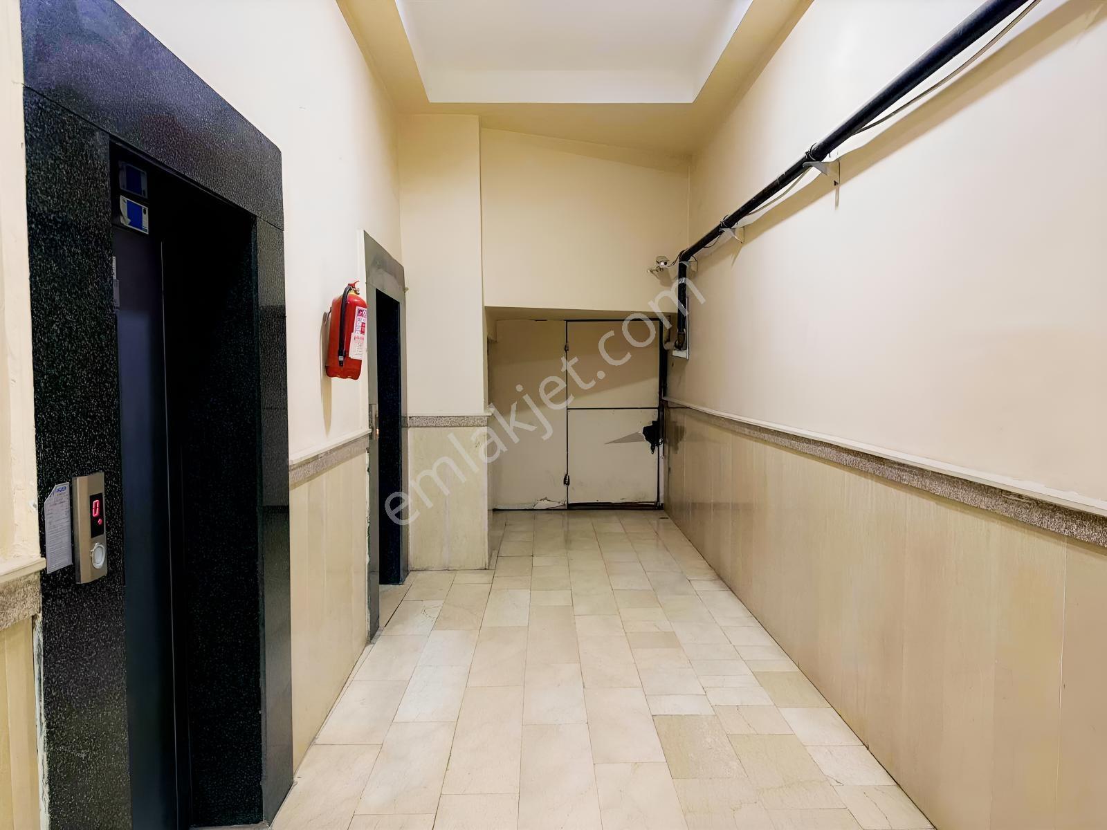 Vali Mithat Bey Mahallesinde Satılık 1+1 Daire — fotoğraf 13