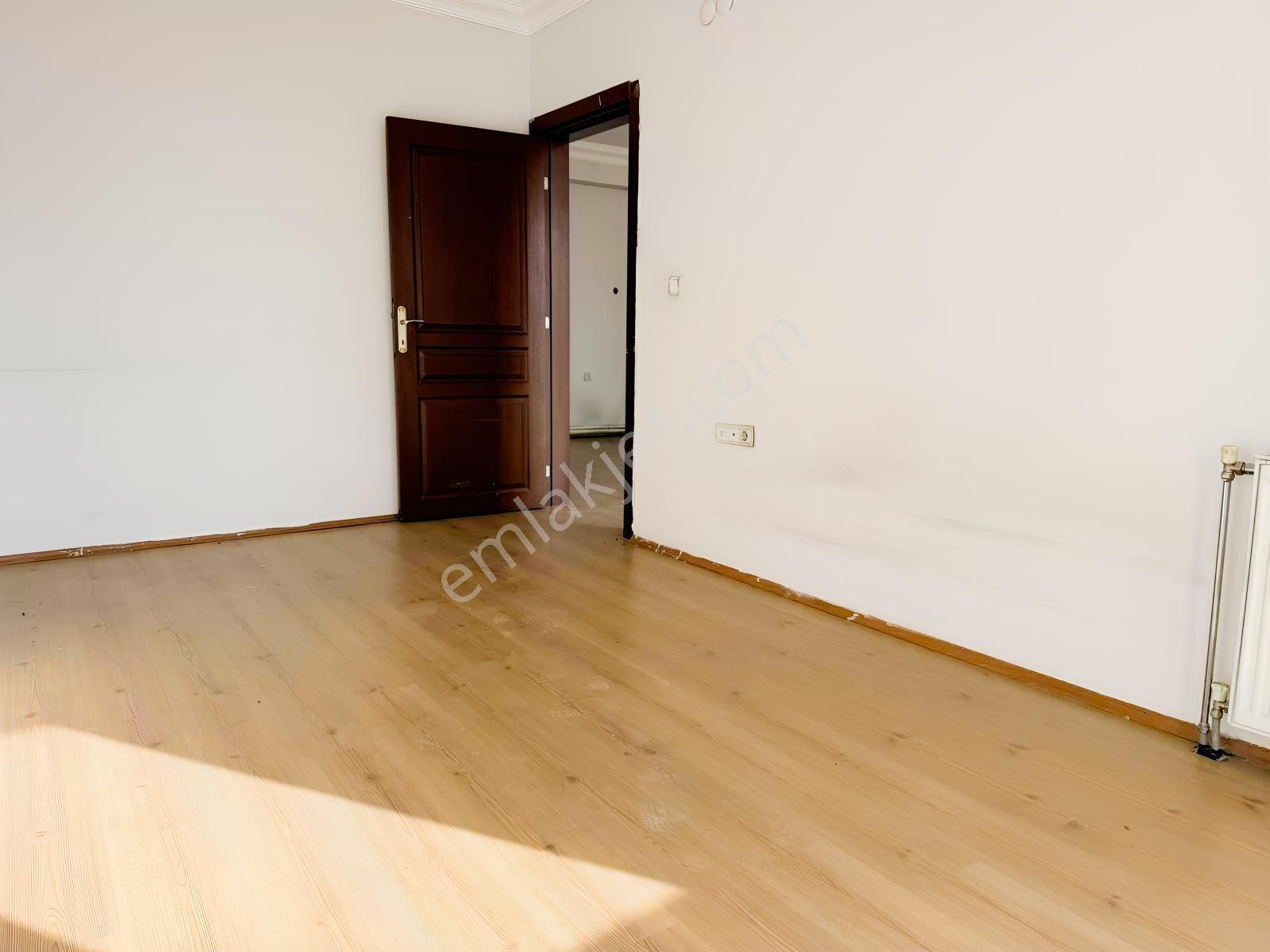 Vali Mithat Bey Mahallesinde Satılık 1+1 Daire — fotoğraf 27