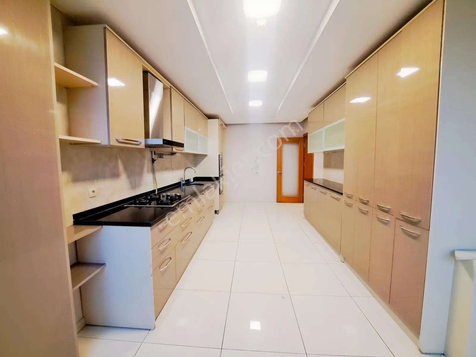 Atakent / Orkide 1 Sitesi / Tadilatlı Satılık 4+1 / 200 M² / Boş — fotoğraf 6