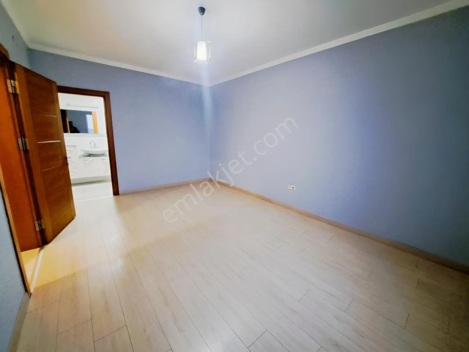 Atakent / Orkide 1 Sitesi / Tadilatlı Satılık 4+1 / 200 M² / Boş — fotoğraf 23