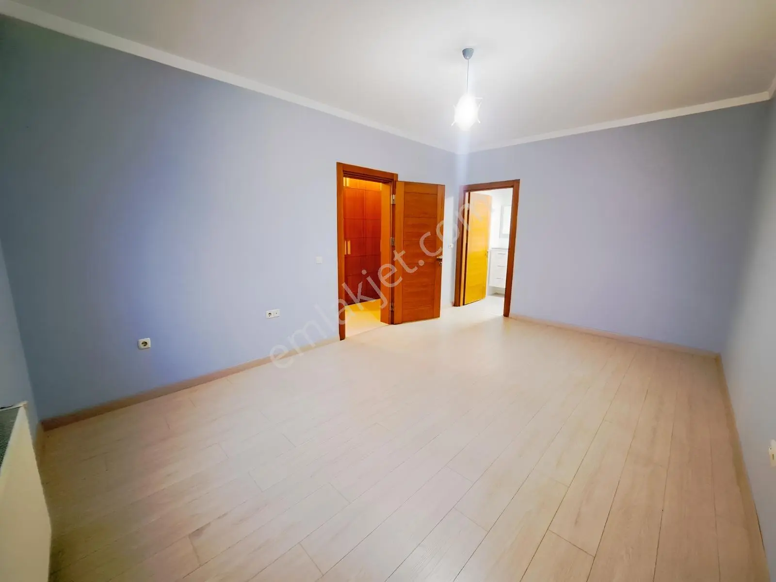 Atakent / Orkide 1 Sitesi / Tadilatlı Satılık 4+1 / 200 M² / Boş — fotoğraf 26