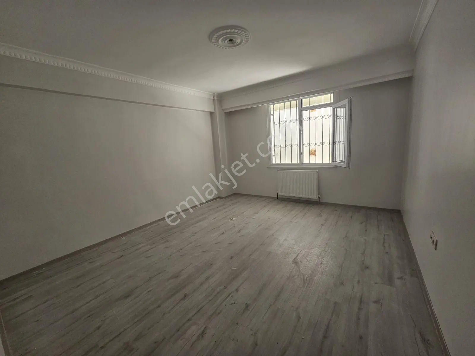 Başakşehir Altınşehirde M.bahçesi Karşısında 2+1 Boş Daire — fotoğraf 3