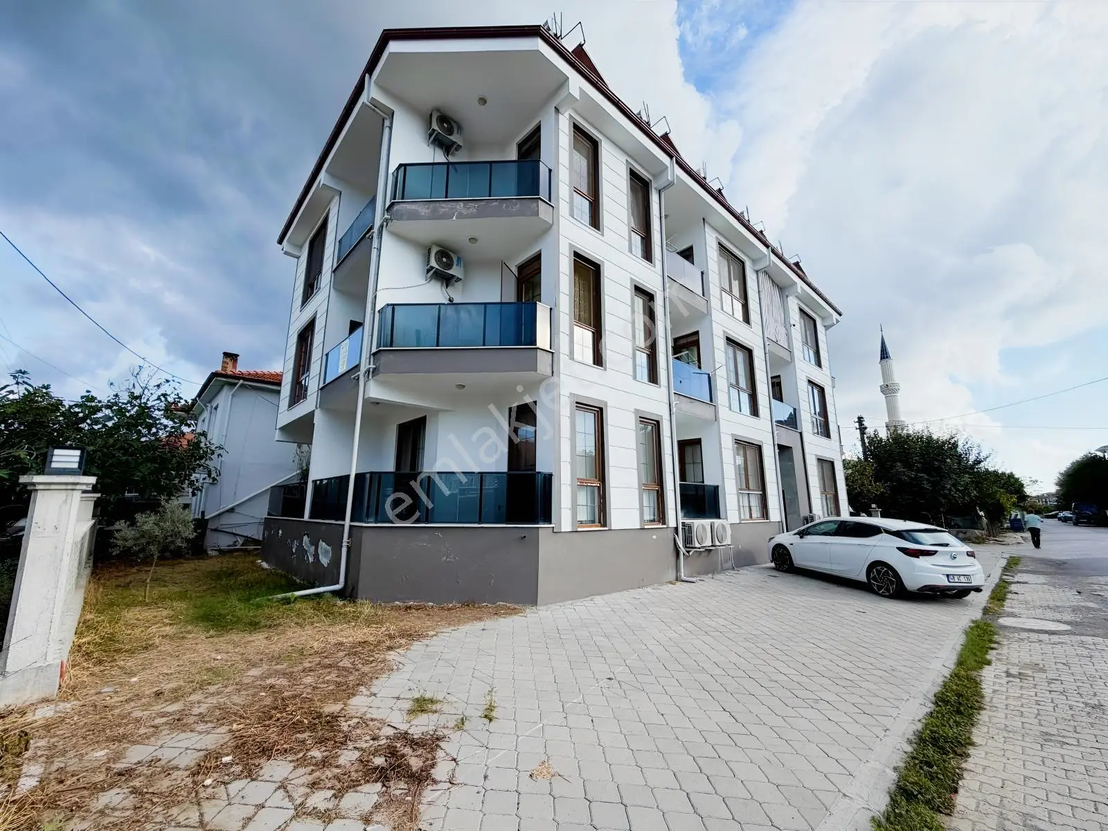 Rotam Emlaktan Dalaman Merkezde 1+1 Satılık Daire — fotoğraf 2