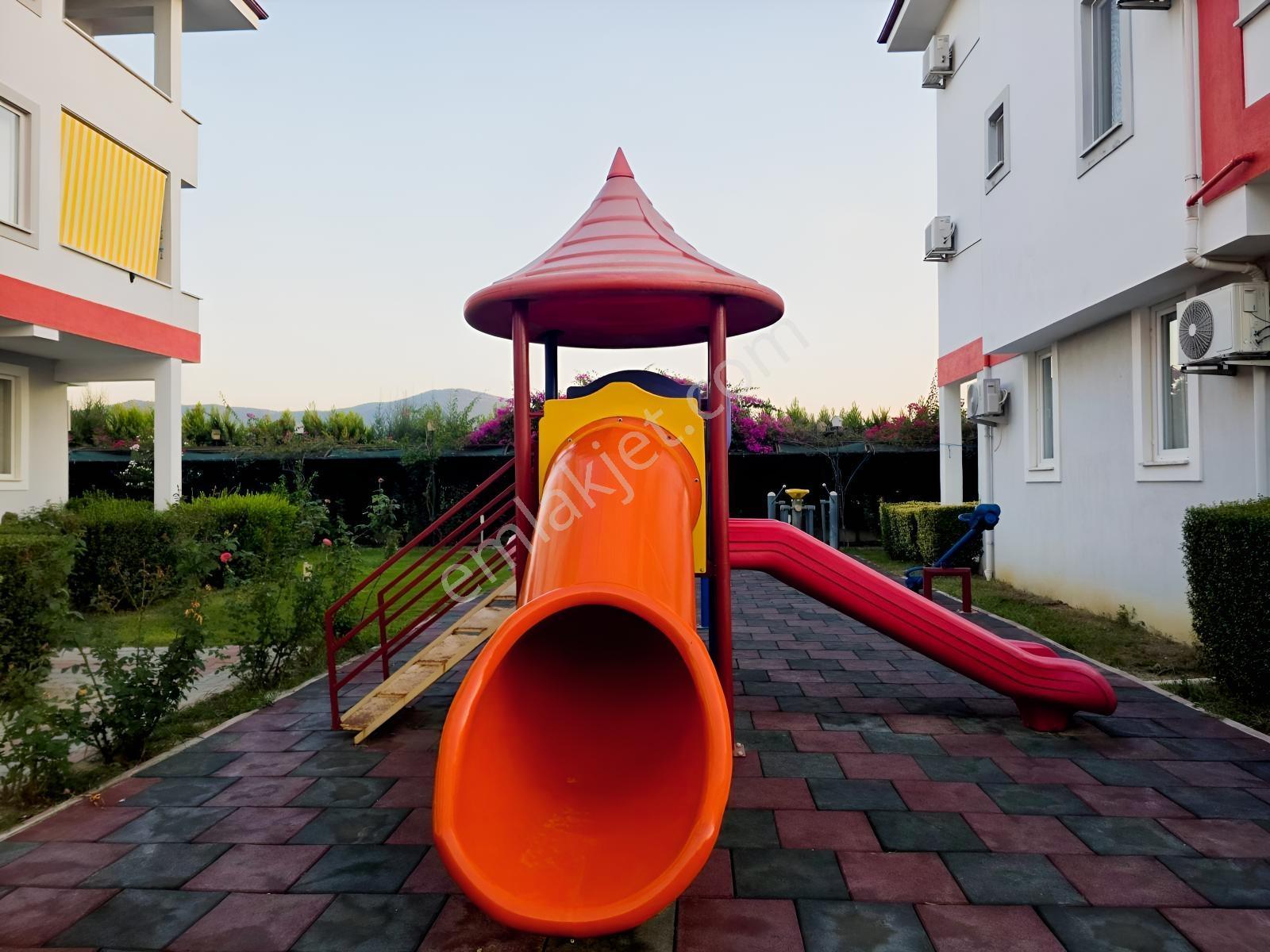 Havuzlu Sitede Eşyalı, Krediye Uygun, Orta Kat, Çift Balkon 2+1 — fotoğraf 14