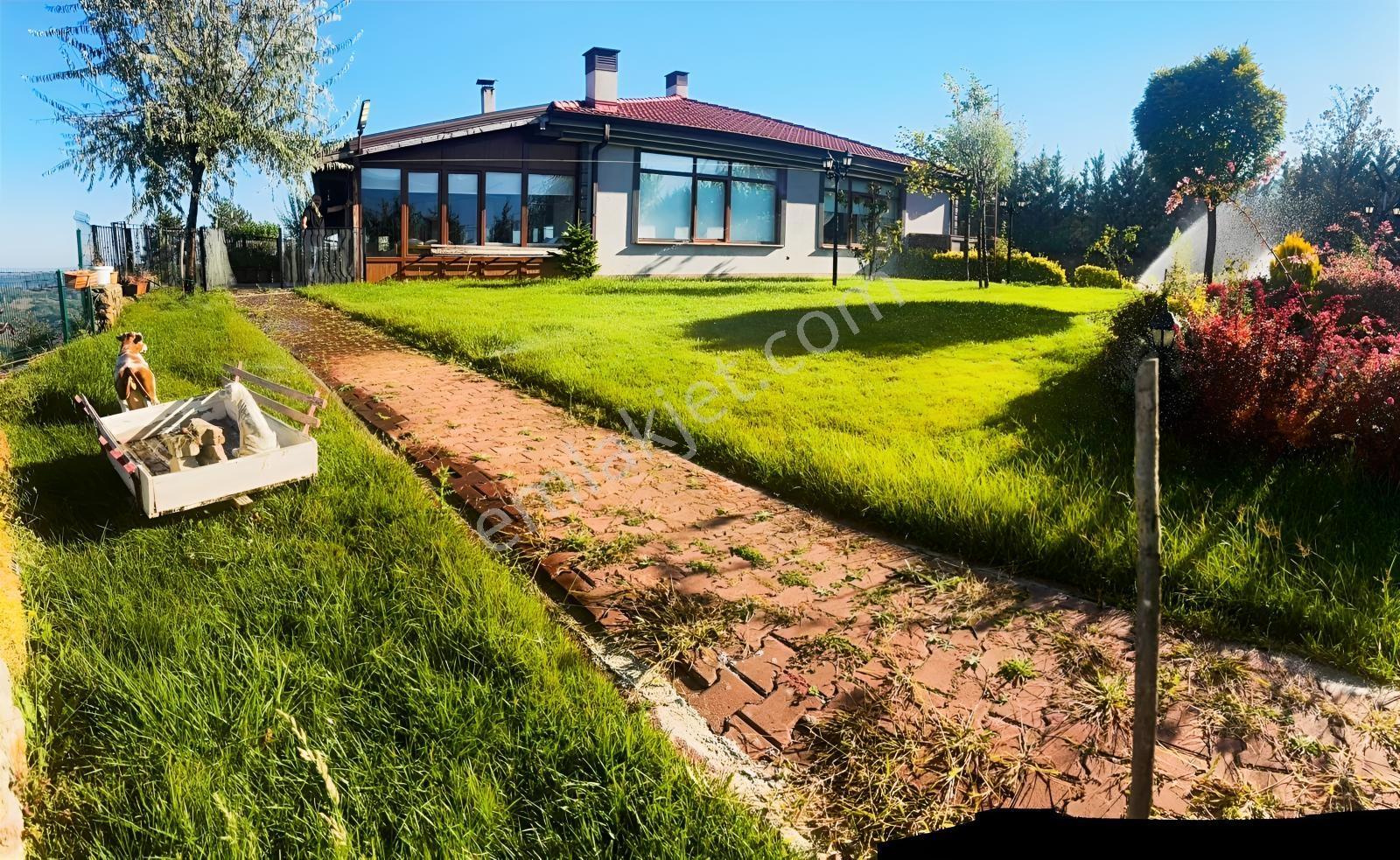 Bursa İnegöl'de, 2.666 M2 Alanda Bahçeli, 5+1 Satılık Villa — fotoğraf 4