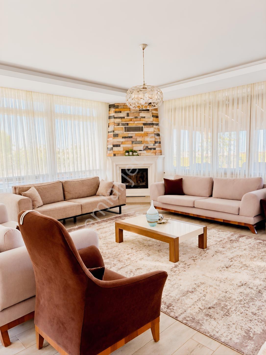 Bursa İnegöl'de, 2.666 M2 Alanda Bahçeli, 5+1 Satılık Villa — fotoğraf 8