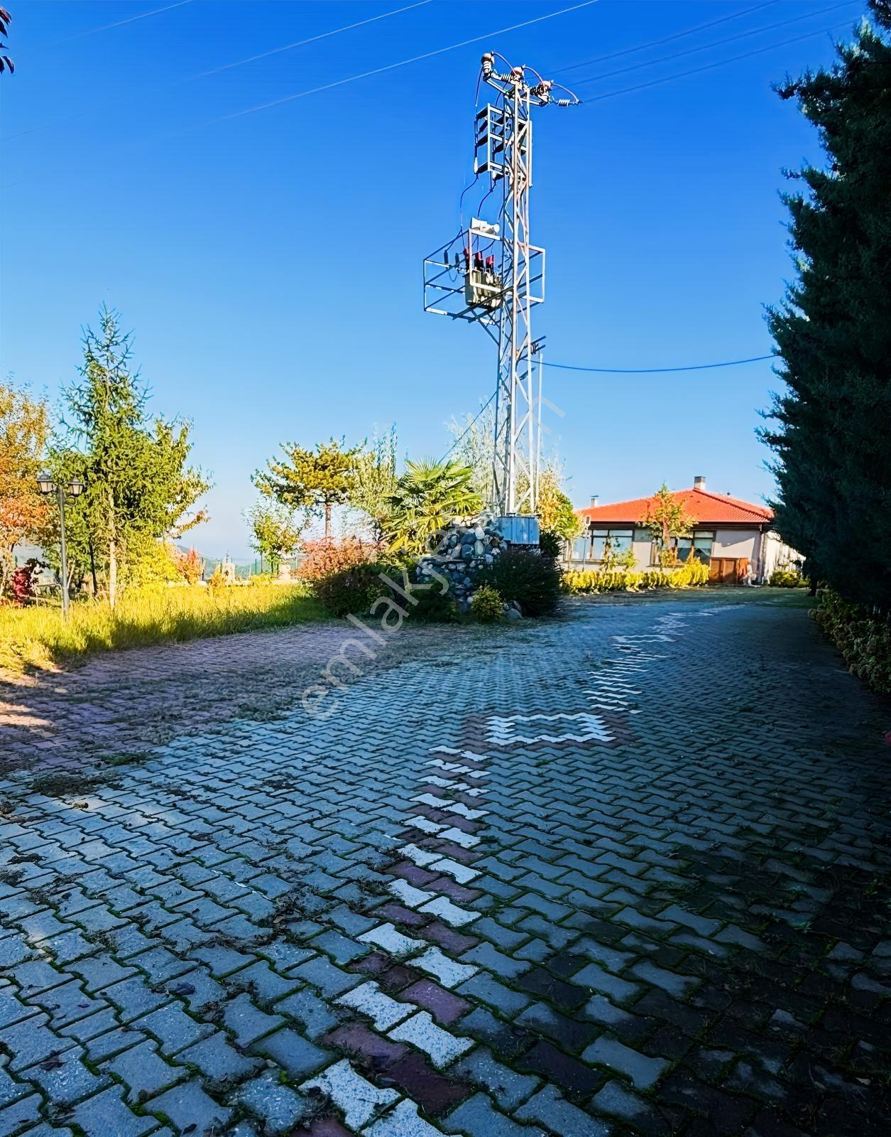 Bursa İnegöl'de, 2.666 M2 Alanda Bahçeli, 5+1 Satılık Villa — fotoğraf 16