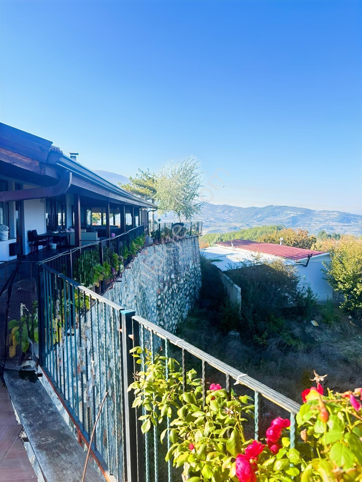Bursa İnegöl'de, 2.666 M2 Alanda Bahçeli, 5+1 Satılık Villa — fotoğraf 27
