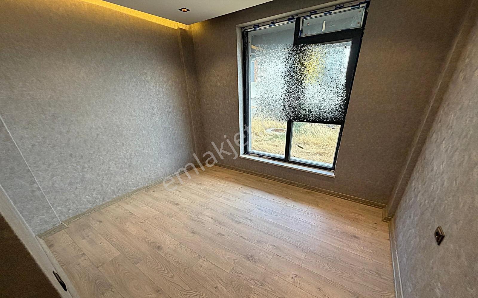 Yenikent Emlak'tan %50 Kredi Kombi-giyinme Od. Yerden Isıtmalı — fotoğraf 11
