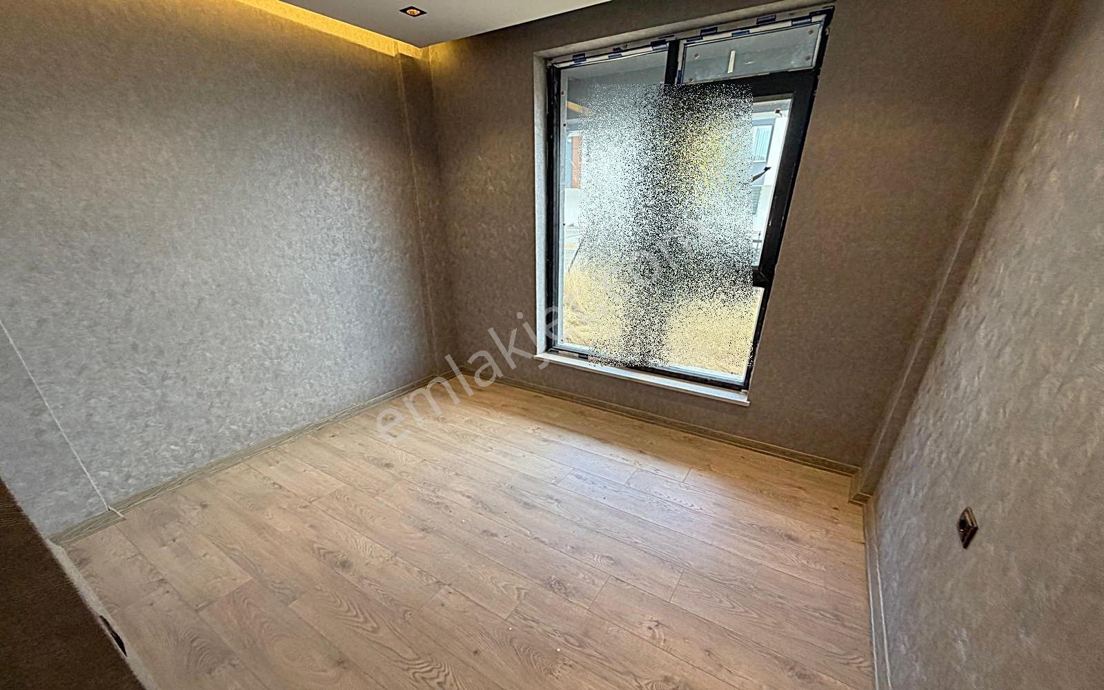 Yenikent Emlak'tan %50 Kredi Kombi-giyinme Od. Yerden Isıtmalı — fotoğraf 13