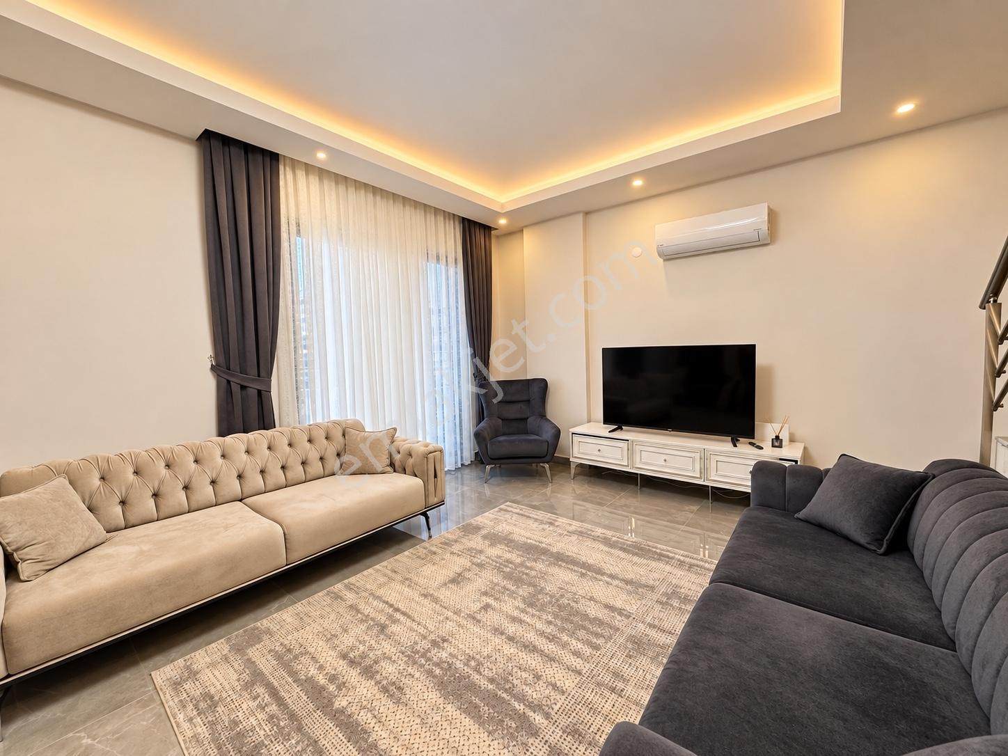 Alanya Oba'da Havuzlu Saunalı Eşyalı Satılık 2+1 Dubleks — fotoğraf 2