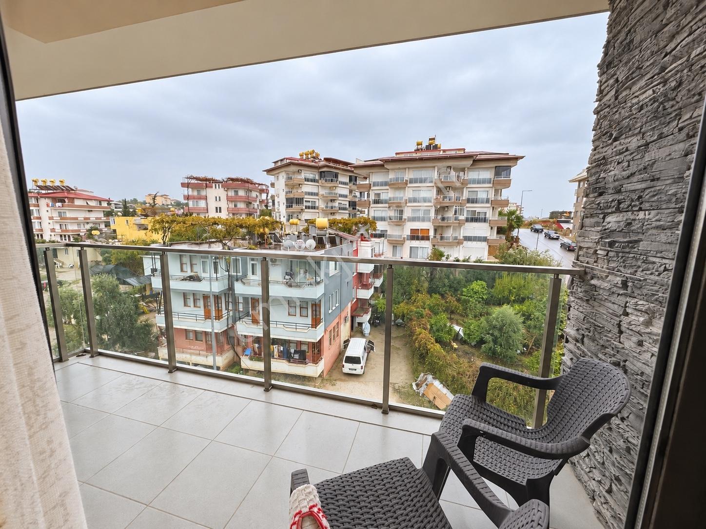 Alanya Oba'da Havuzlu Saunalı Eşyalı Satılık 2+1 Dubleks — fotoğraf 3