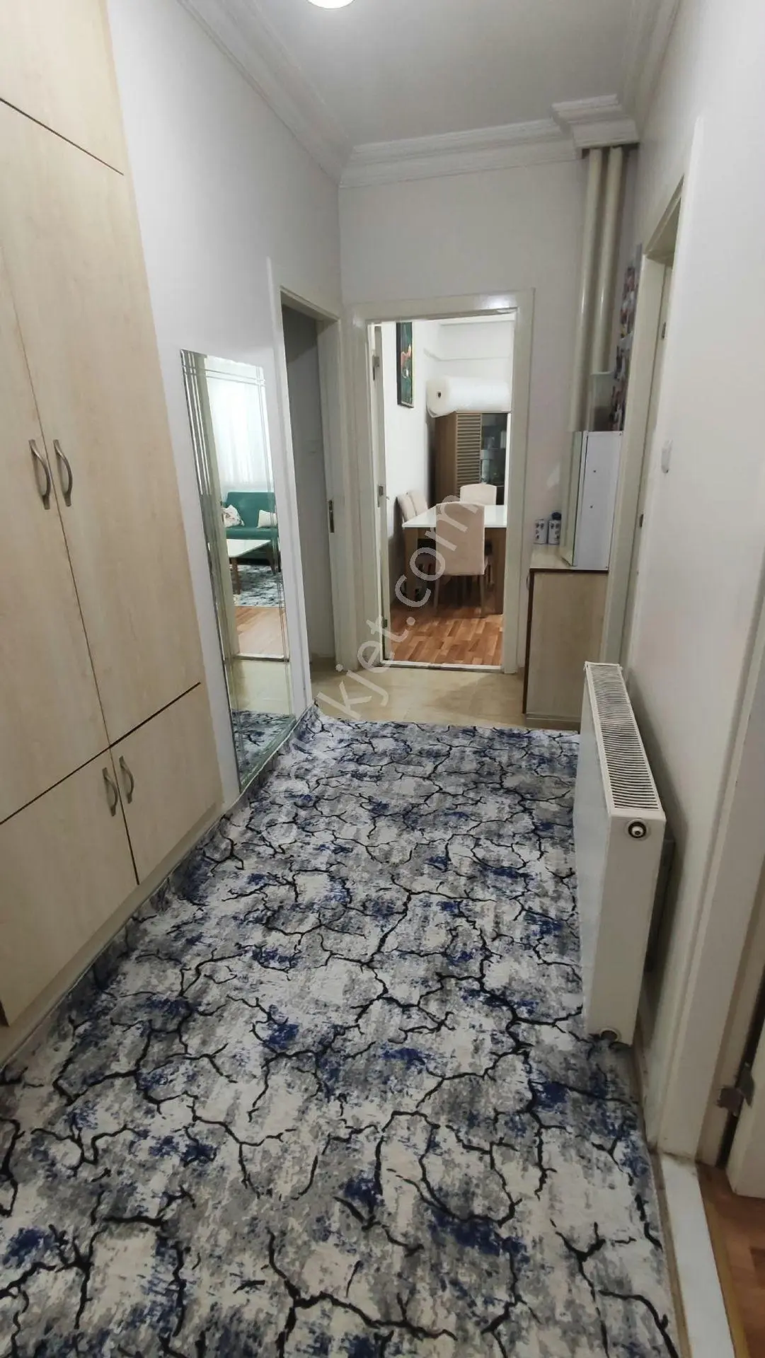Karataş'ta 5 Katlı Binada 2. Kat Satılık 2+1 Daire — fotoğraf 2