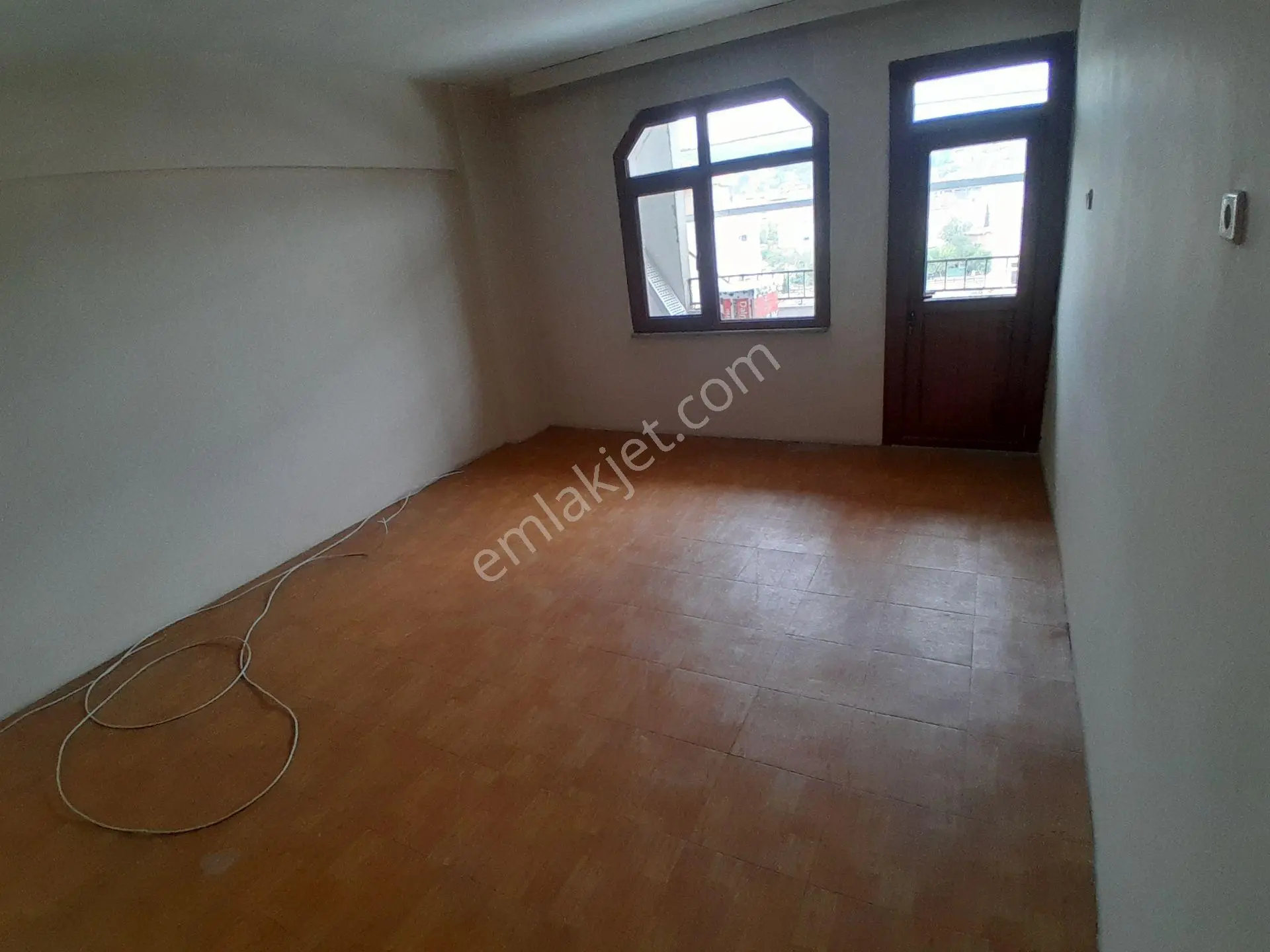 Satılık Daire Sinop Boyayabat Cami Kebîr Mah Kartal Emlaktan 3+1 — fotoğraf 2