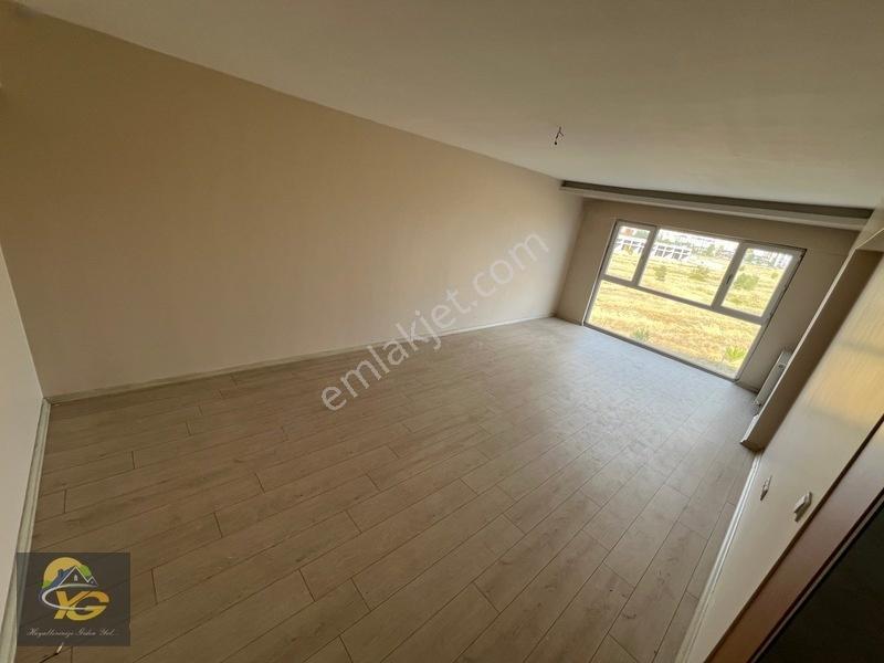Etimesgut Yeşilova Mah Ön Cephe 4.arakat Kredı Lımıtsız Daire — fotoğraf 13