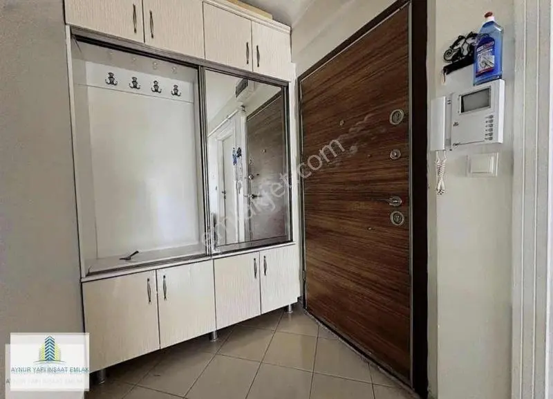 Aynur Emlak'dan 3+1 Satılık Daire Natoyolu Caddesine 3 Bina — fotoğraf 2