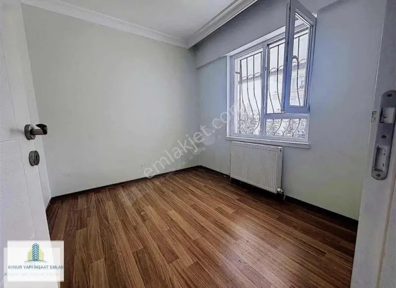 Aynur Emlak'dan 3+1 Satılık Daire Natoyolu Caddesine 3 Bina — fotoğraf 8