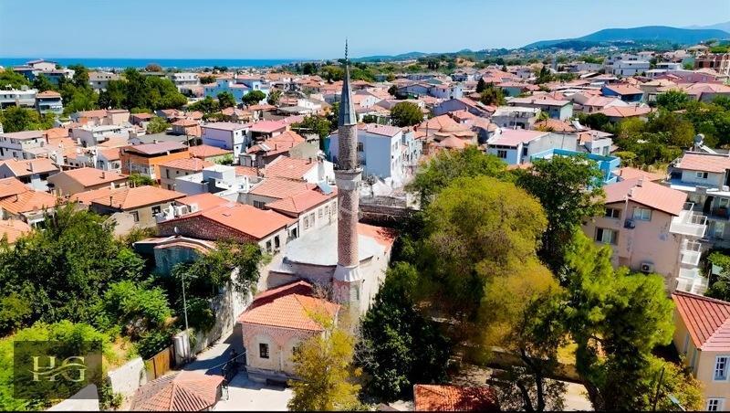 Urla Yelaltı Mh.de Satılık Fırsat Müstakil Bahçeli Kargir Taş Ev — fotoğraf 10
