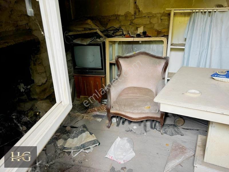Urla Yelaltı Mh.de Satılık Fırsat Müstakil Bahçeli Kargir Taş Ev — fotoğraf 29