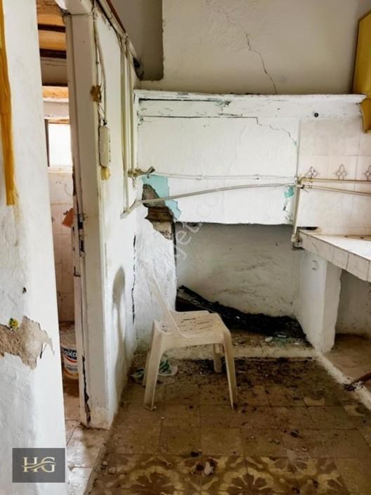Urla Yelaltı Mh.de Satılık Fırsat Müstakil Bahçeli Kargir Taş Ev — fotoğraf 32