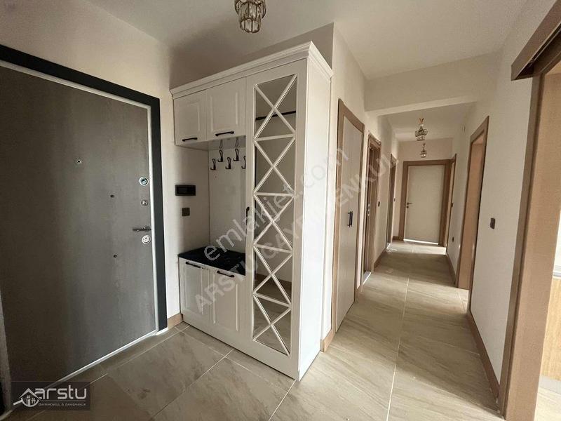 Arstu Gm.haliseden Örenli Tokide İçi Full Yapılı Satılık Ara Kat — fotoğraf 6