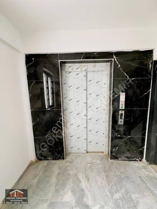 Gökhan Gökdemirden Fırsat Denize Yurume Mesafesinde 2+1 Daire — fotoğraf 5